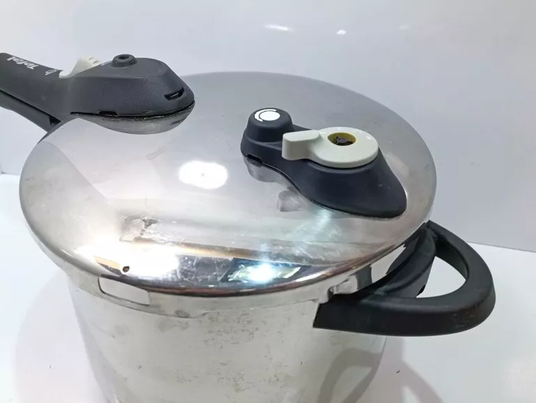 SZYBKOWAR TEFAL 6L