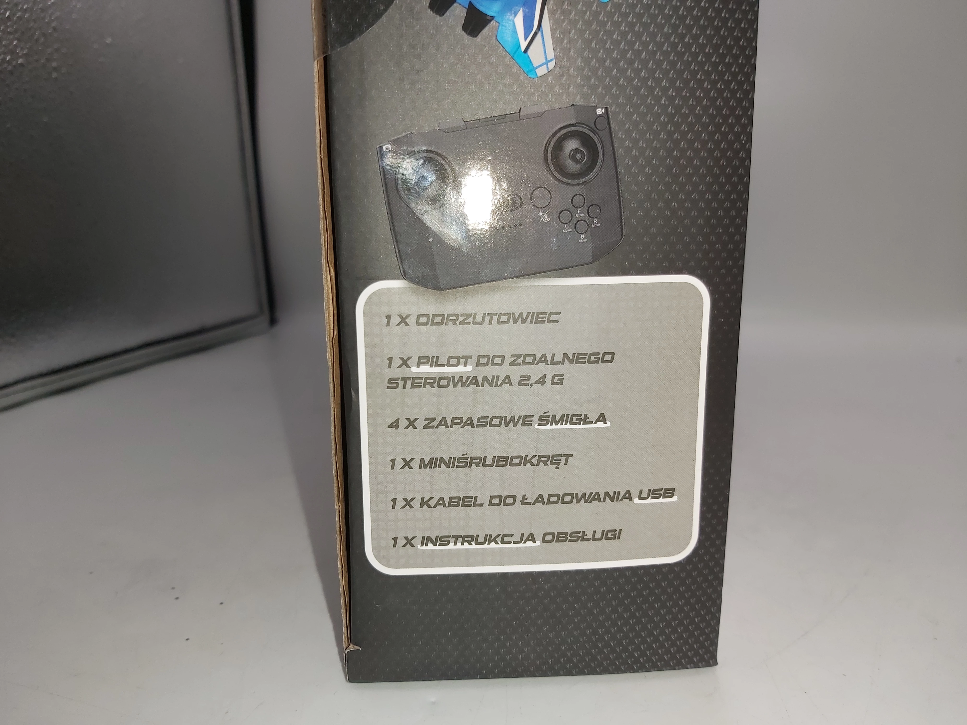 odrzutowiec-zdalnie-sterowany-elefun-aircraft-8-komplet-material-pianka