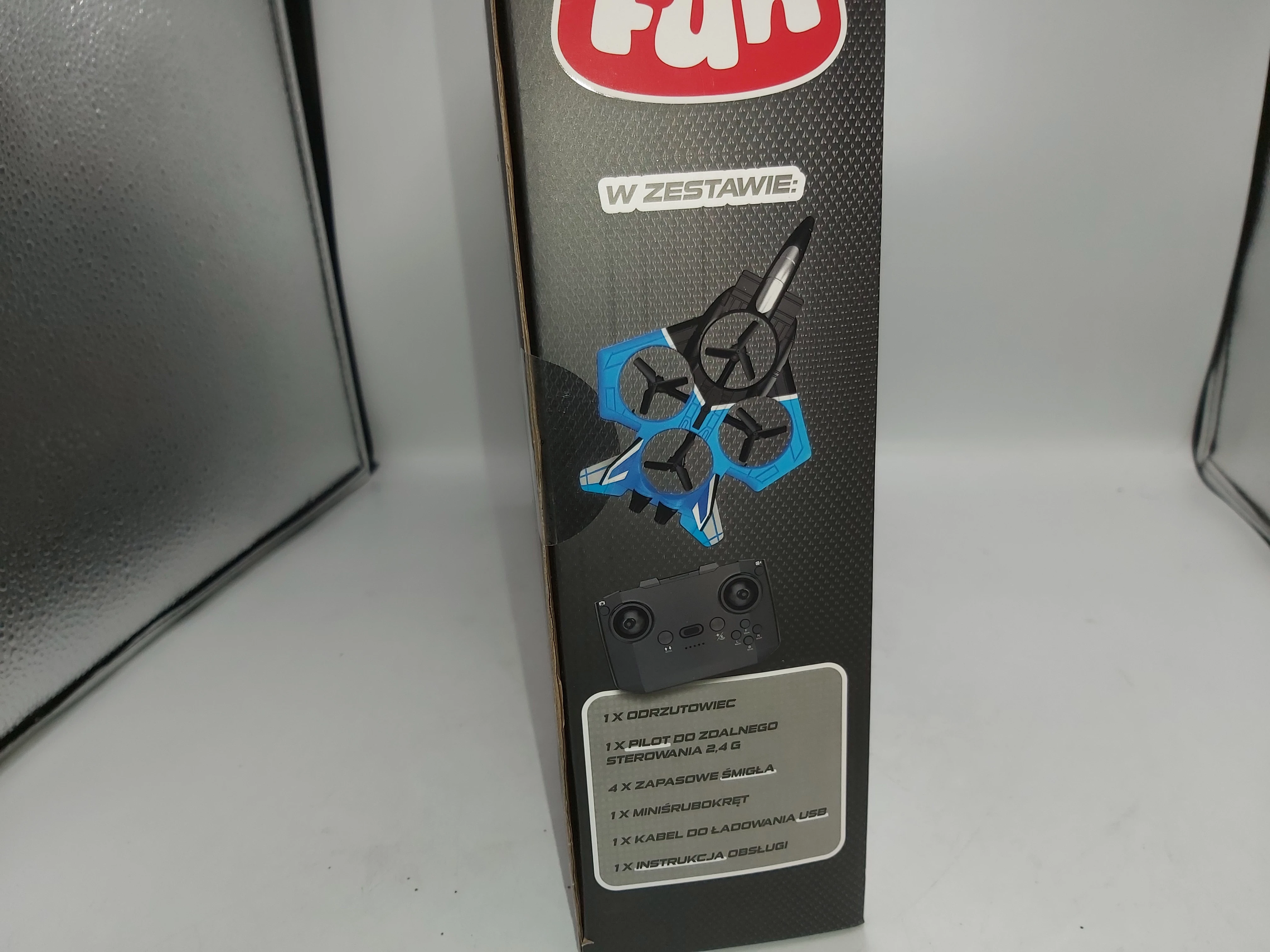 odrzutowiec-zdalnie-sterowany-elefun-aircraft-8-komplet-wiek-dziecka-8-lat