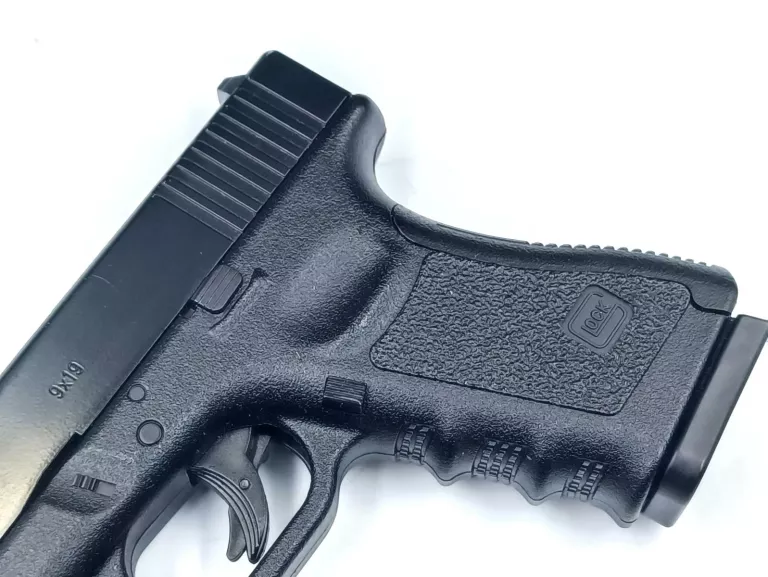PISTOLET WIATRÓWKA GLOCK 19 4,5 MM