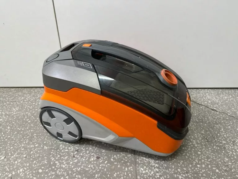 odkurzacz-pioracy-thomas-aqua-pet-family-1700-w-opis-stan-uzywany