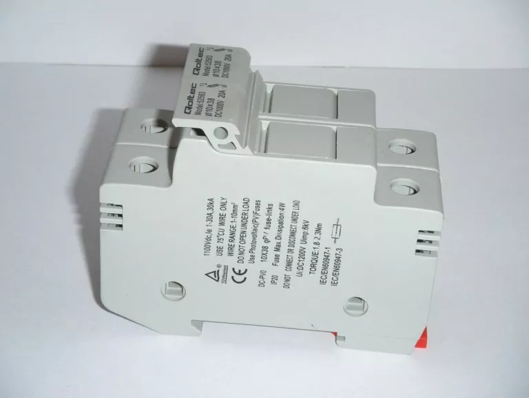 OGRANICZNIK PRZEPIĘĆ QOLTEC 1000 V IP20 20 A 52583 10X38