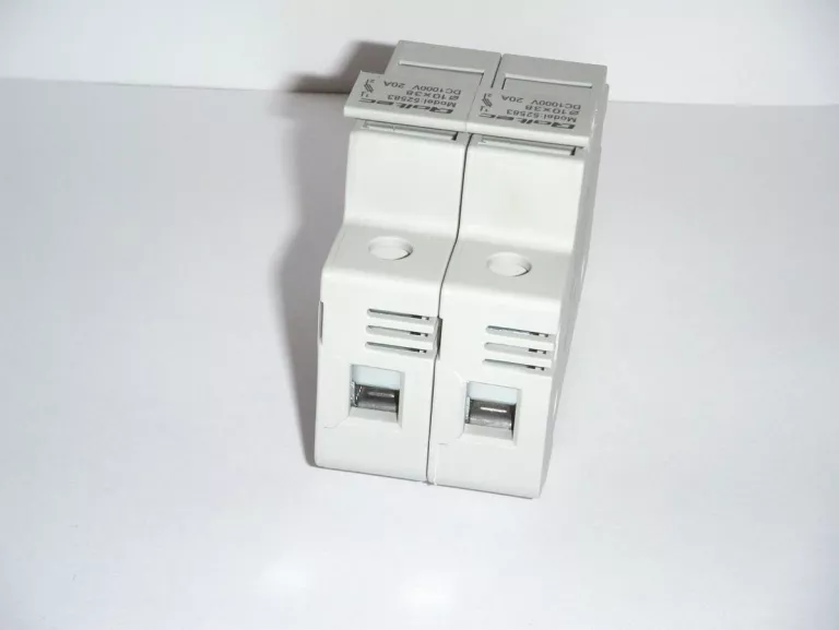 OGRANICZNIK PRZEPIĘĆ QOLTEC 1000 V IP20 20 A 52583 10X38