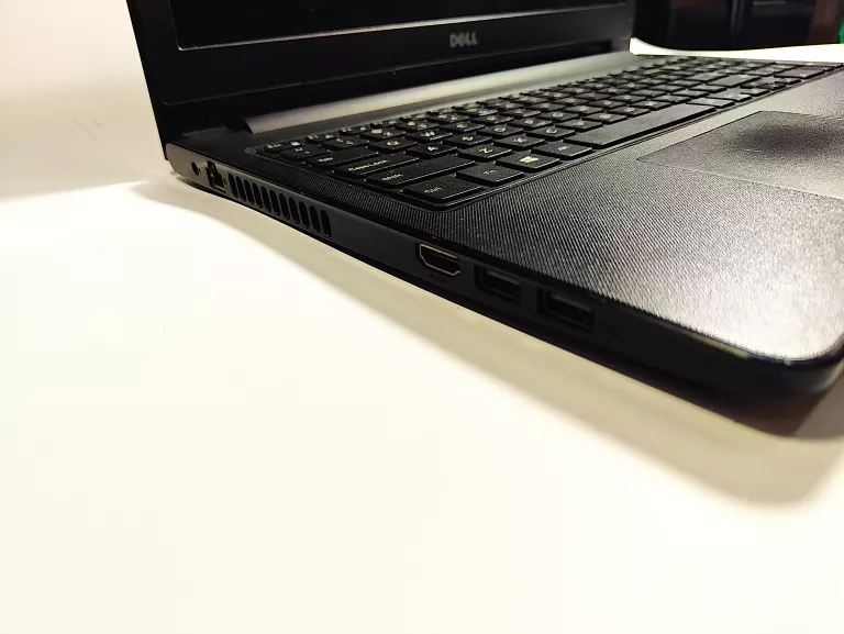 LAPTOP DELL INSPIRON 15, ZASILACZ