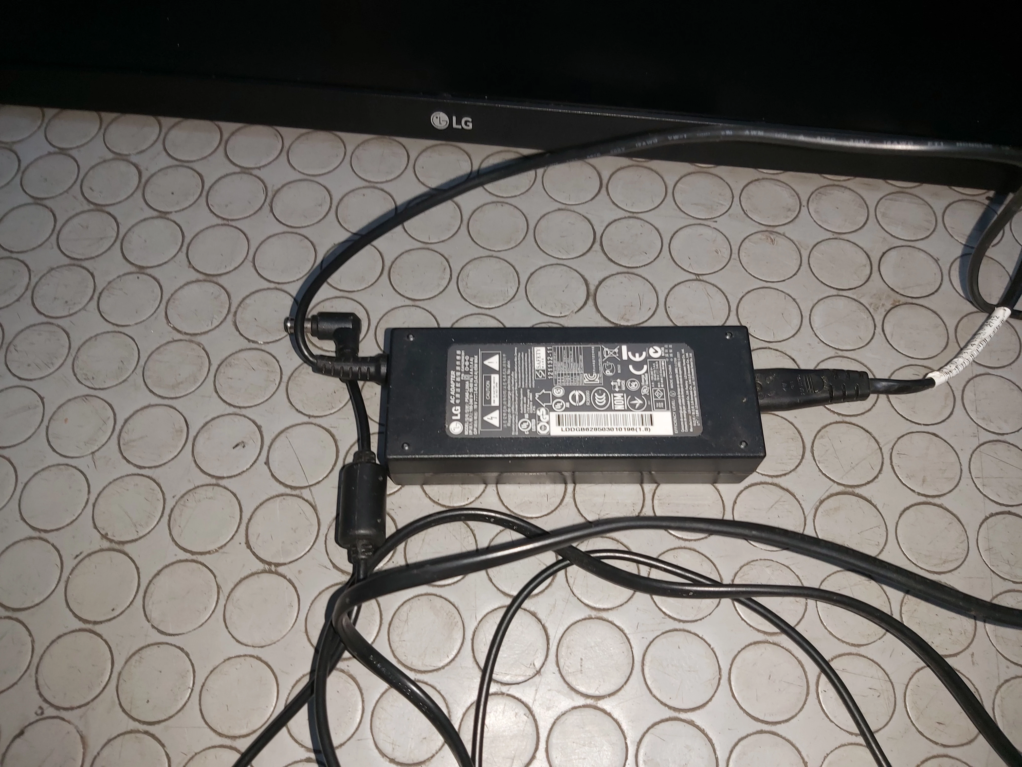 monitor-led-lg-27gl650f-b-bez-podstawki-uszkodzony-kod-producenta-27gl650f-b