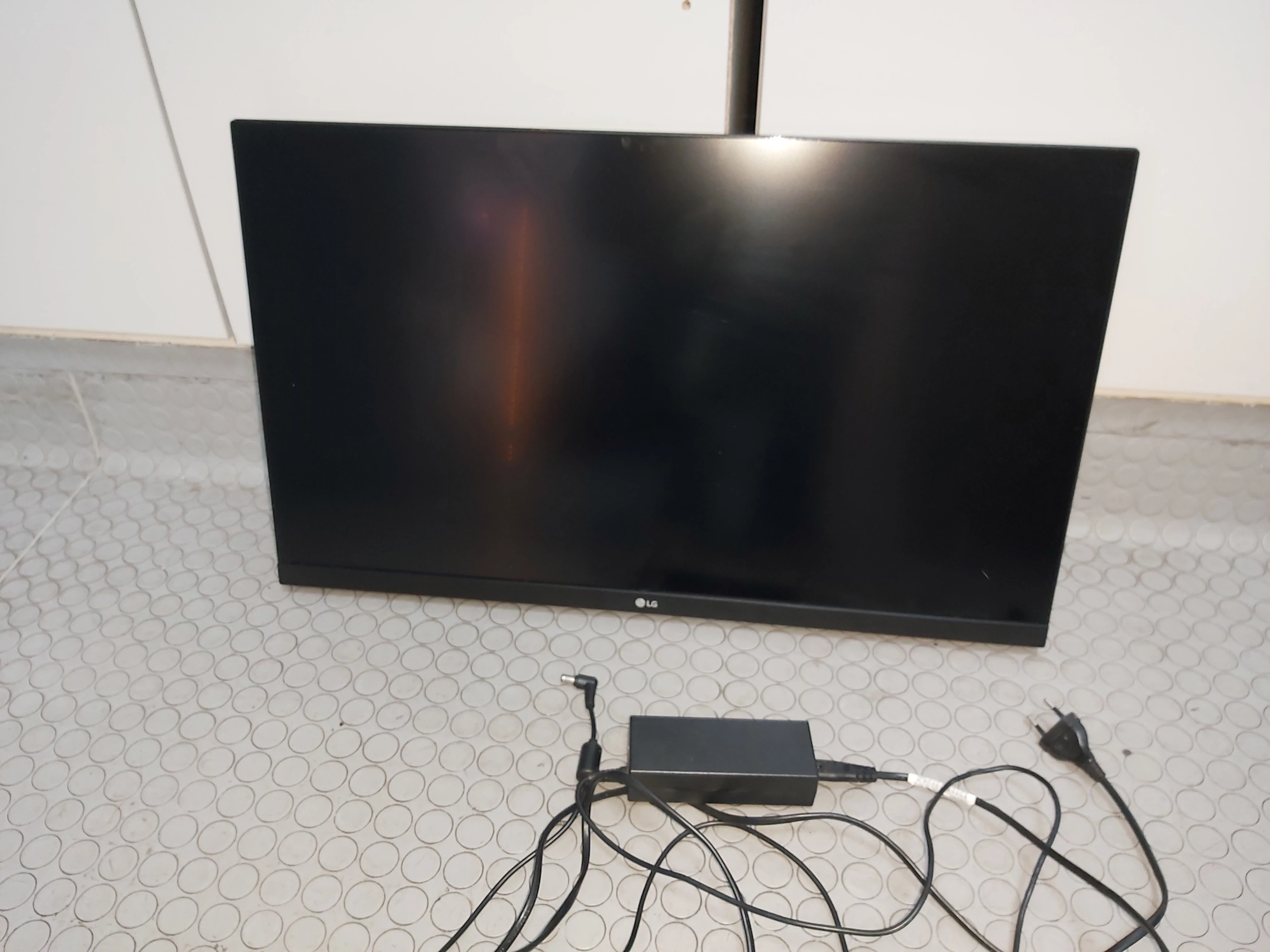 monitor-led-lg-27gl650f-b-bez-podstawki-uszkodzony-slowackiego-17-katowice