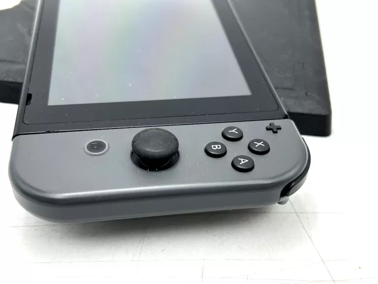 konsola-nintendo-switch-hac-001-brak-jpolskiego-stan-uzywany
