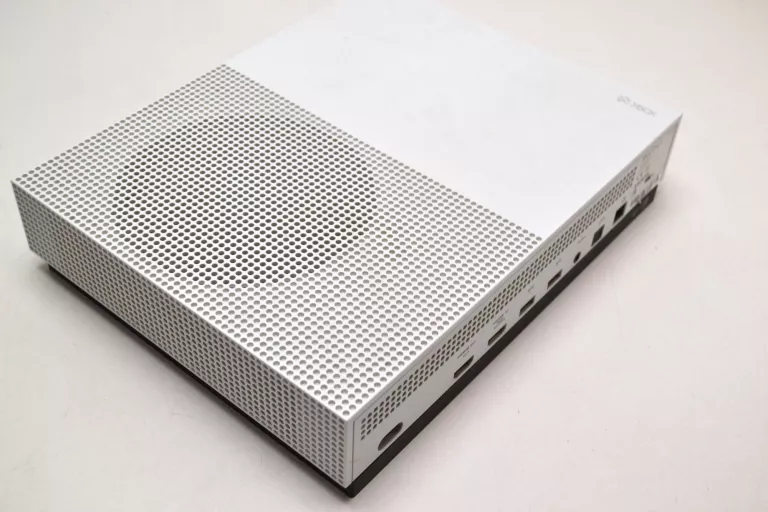 KONSOLA XBOX ONE S 500GB + PAD, OKABLOWANIE, PUDEŁKO - USZKODZONA