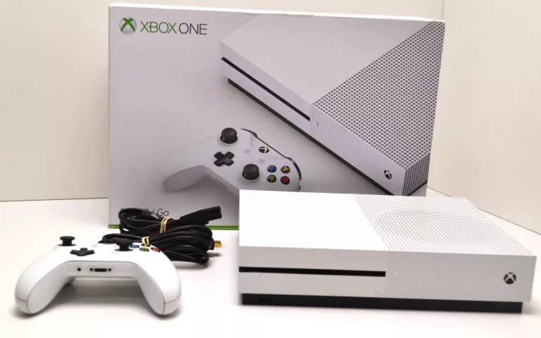 KONSOLA XBOX ONE S 500GB + PAD, OKABLOWANIE, PUDEŁKO - USZKODZONA