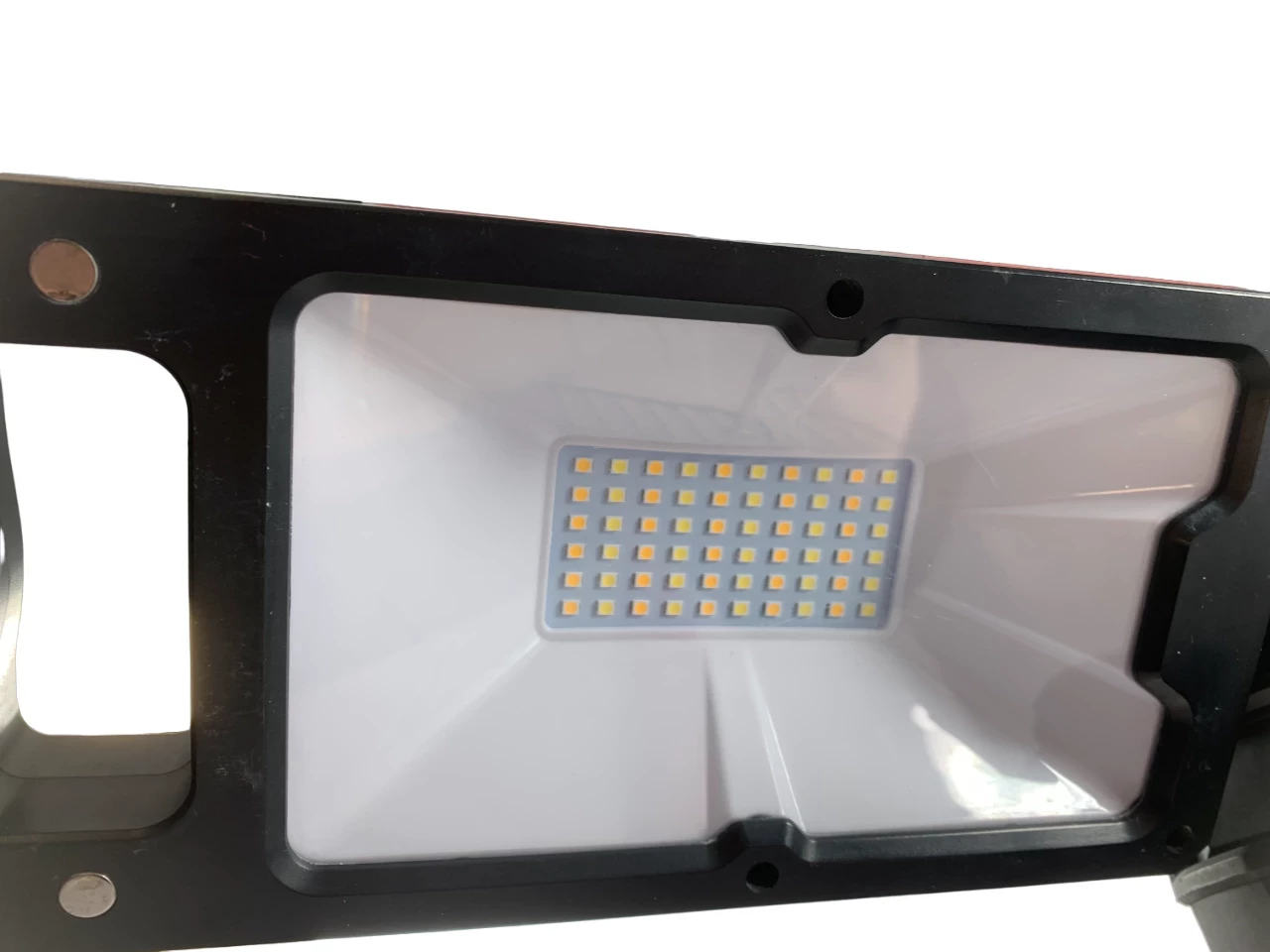 yato-yt-81811-lampa-led-do-budowy-bez-zasilacza-marka-yato