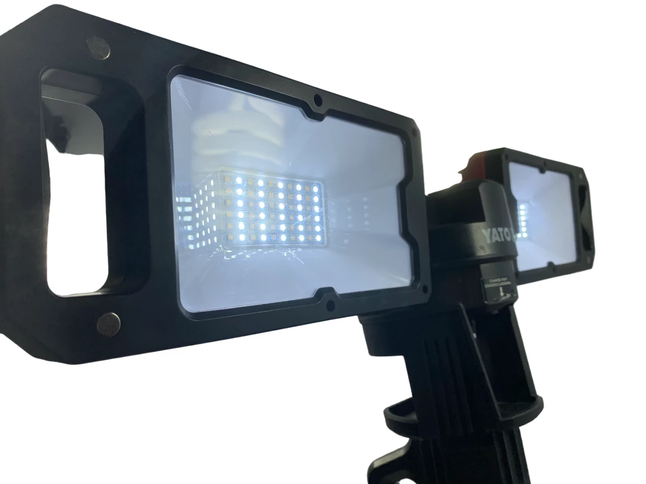 yato-yt-81811-lampa-led-do-budowy-bez-zasilacza-stan-uzywany