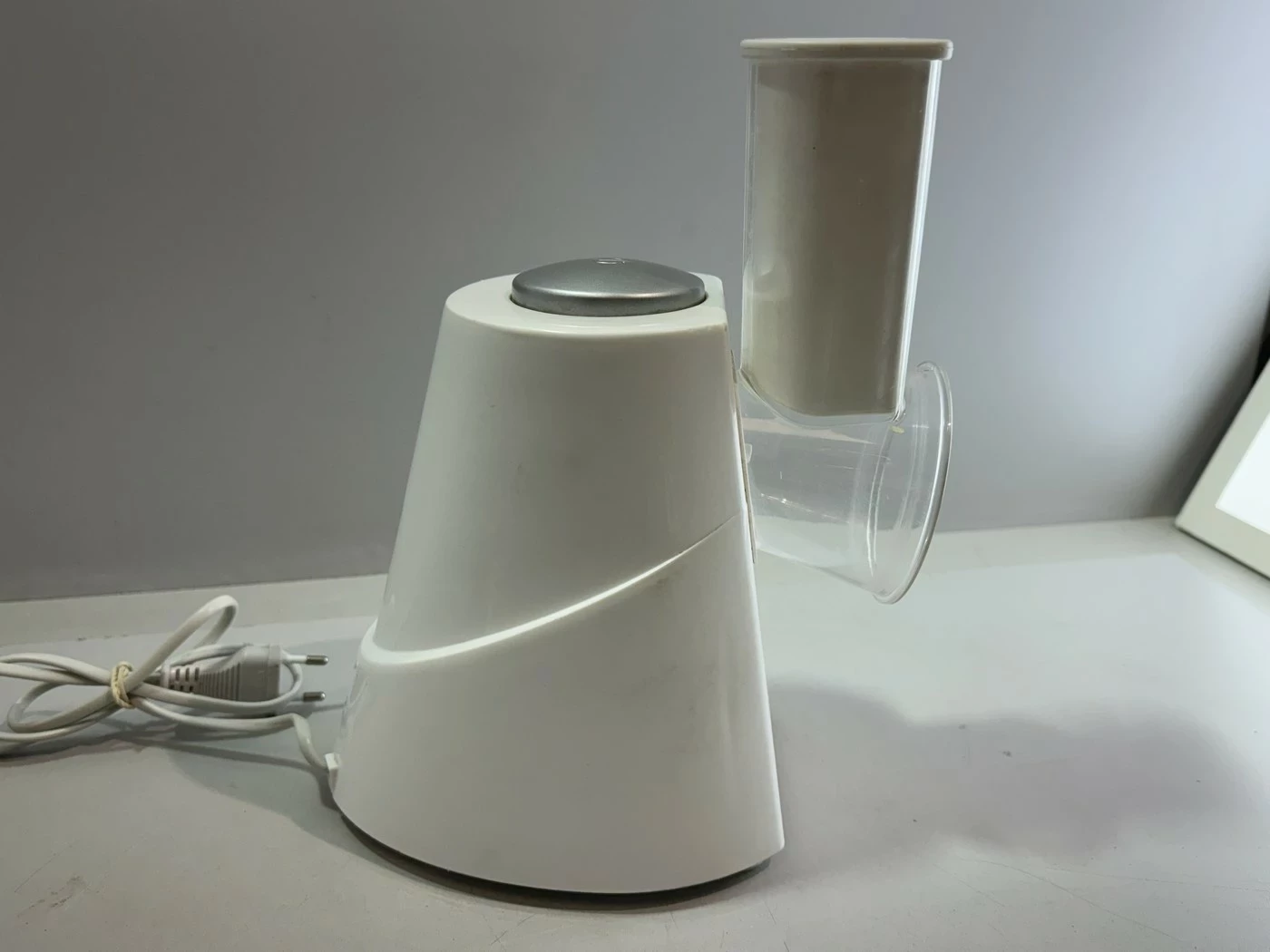 elektryczna-szatkownica-clatronic-me-3604-typ-szatkownica