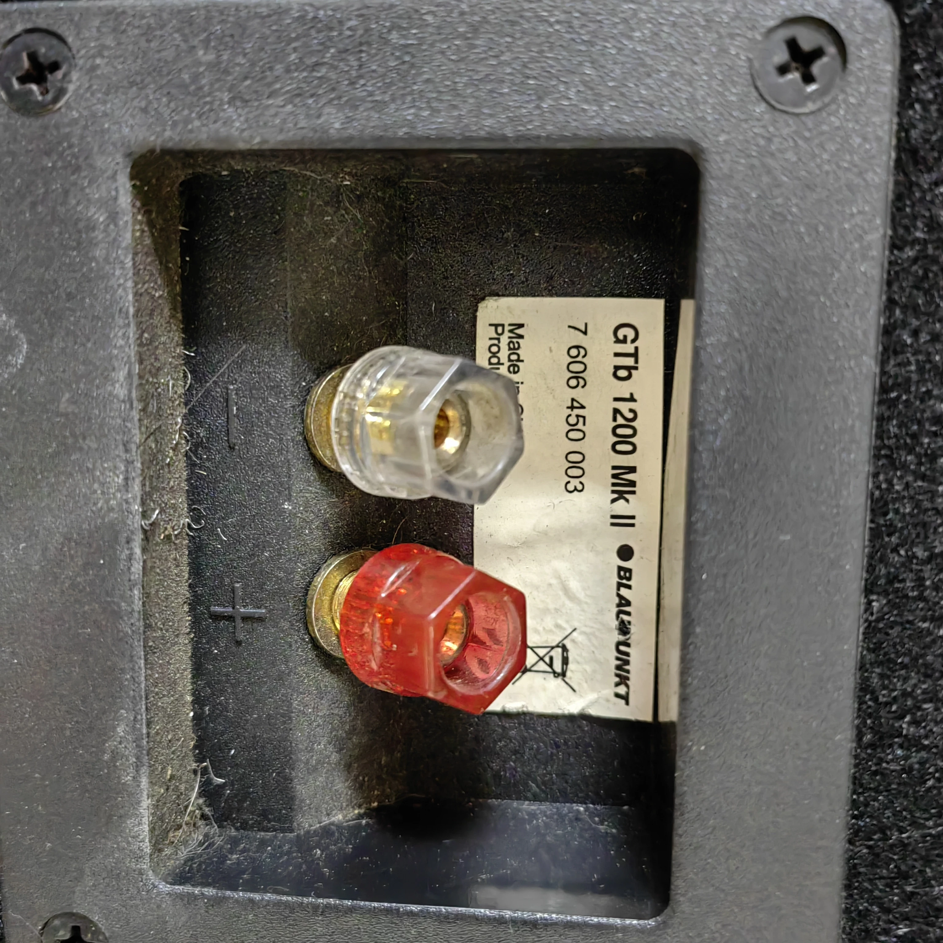 subwoofer-blaupunkt-gtb-1200-kod-producenta-gtb1200es