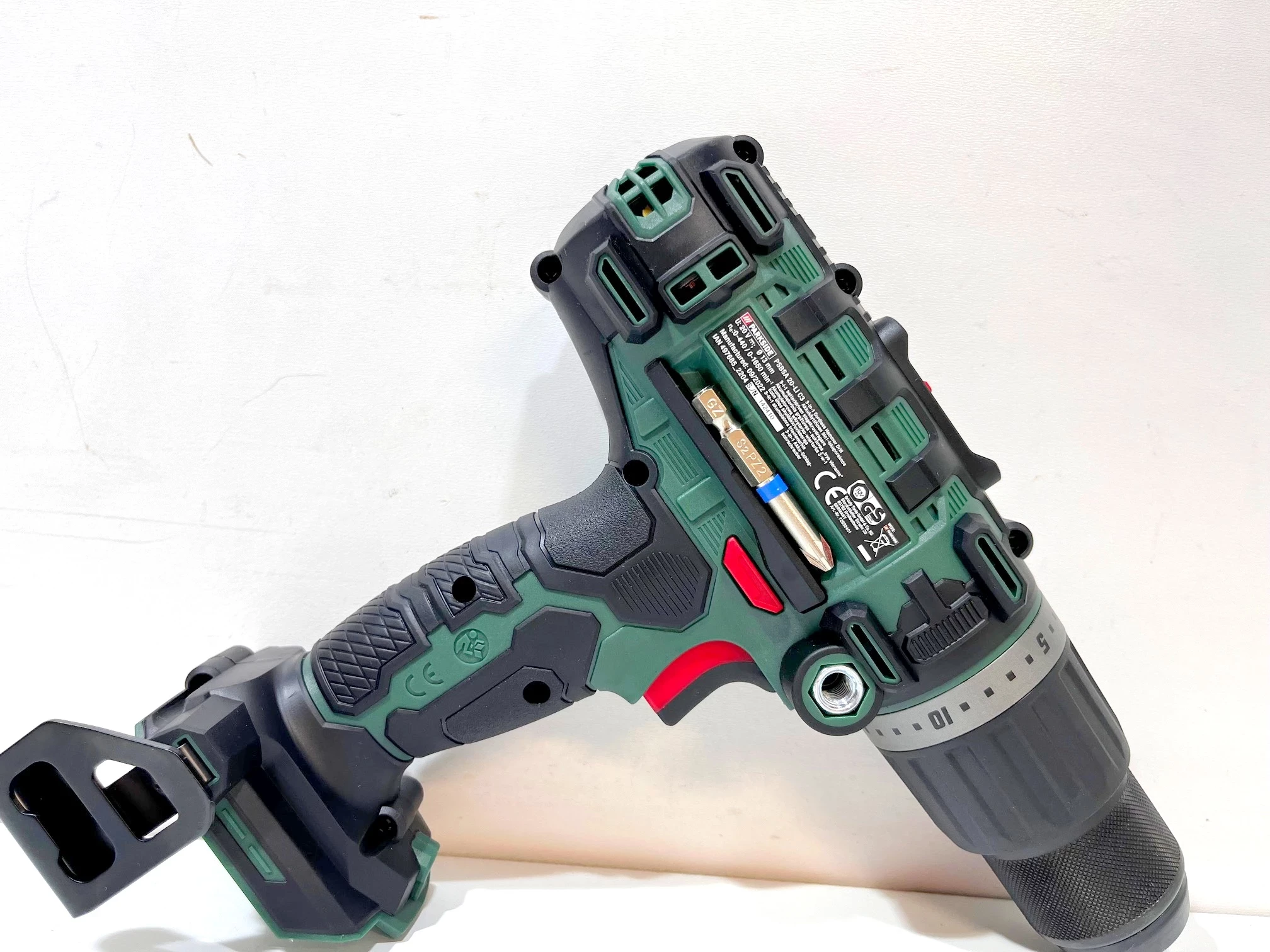 parkside-akumulatorowa-wiertarko-wkretarka-udarowa-liczba-elementow-w-zestawie-3