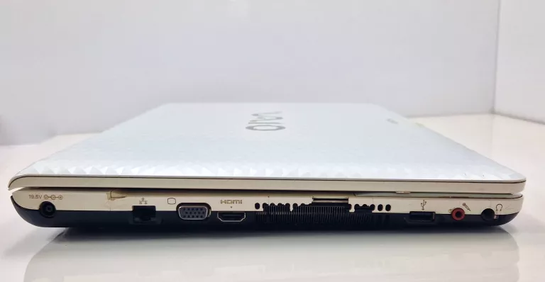 laptop-sony-vaio-pcg-91211m-6gb500hdd-173-z-zasilaczem-seria-procesora-intel-core-i5