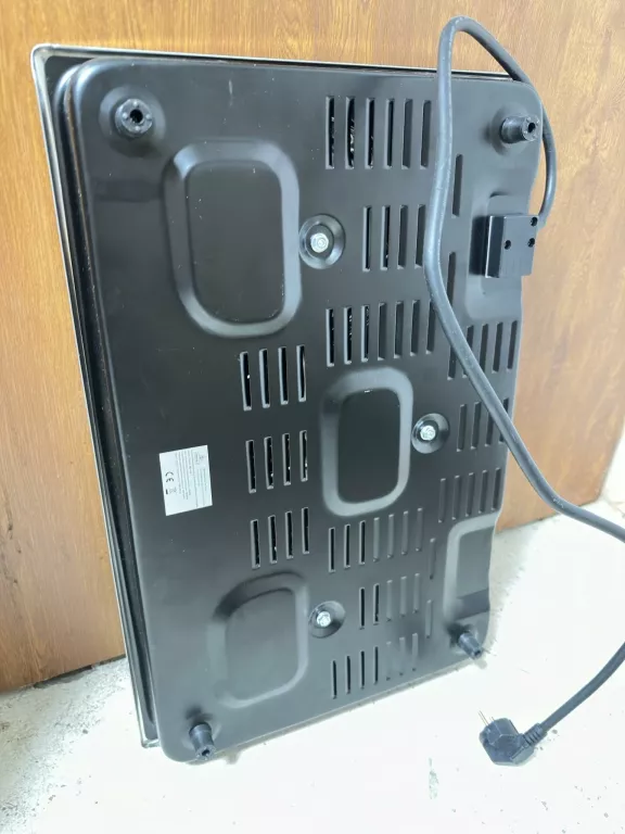 KUCHENKA ELEKTRYCZNA ME 1501