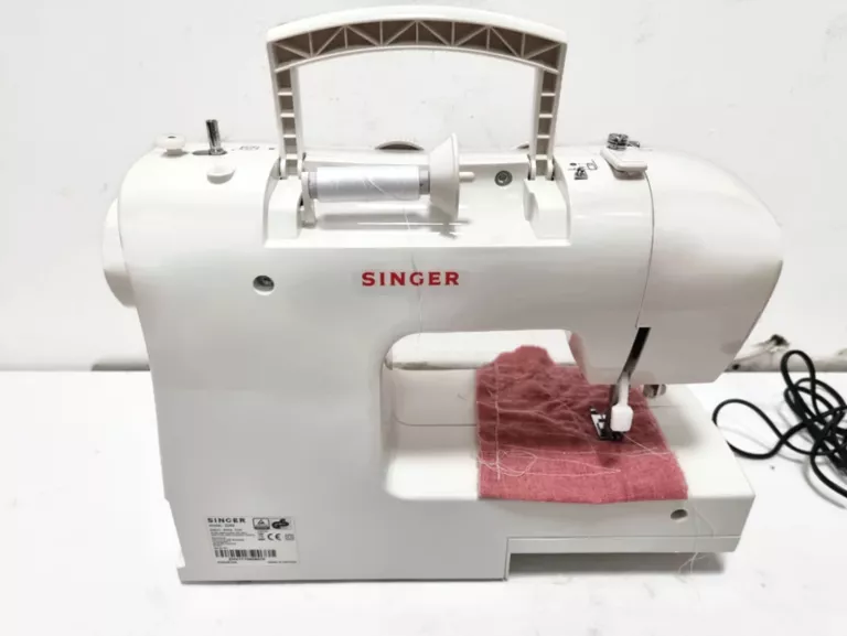 maszyna-singer-tradition-2282-komplet-kod-producenta-2282