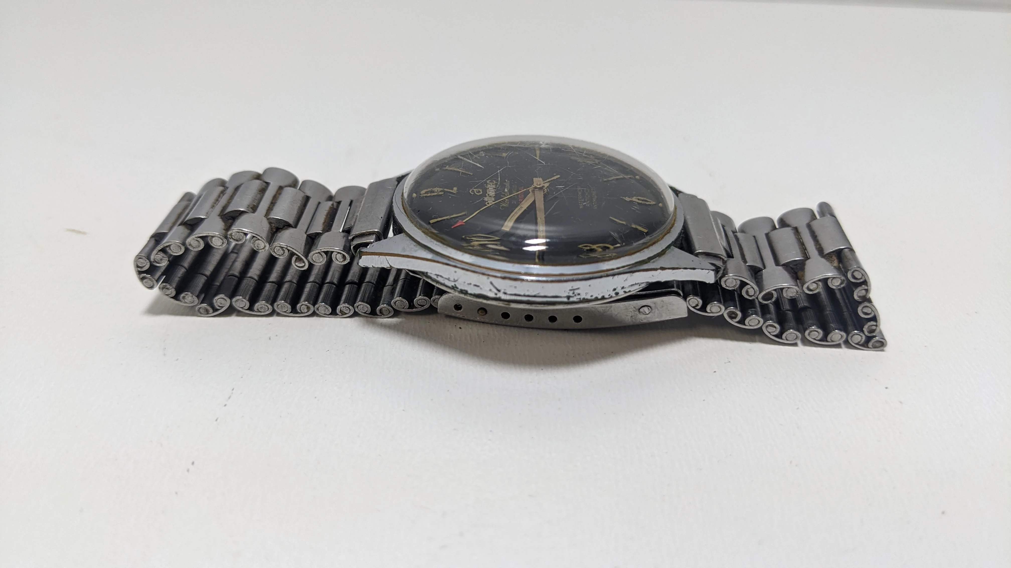 atlantic-worldmaster-21-jewels-ksztalt-koperty-okragla