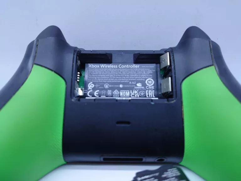 PAD XBOX WIRELESS CONTROLLER – 20TH ANNIVERSARY SPECIAL EDITION