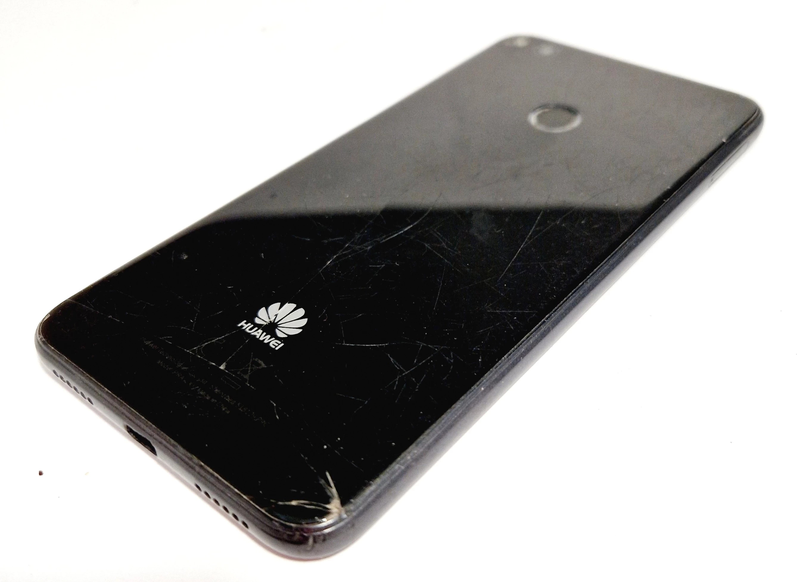 telefon-huawey-p9-lite-2017-przekatna-ekranu-52