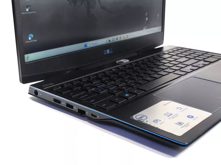 LAPTOP DELL INSPIRON G3 15 3500 15,6 " INTEL CORE I5 8 GB / 512 GB