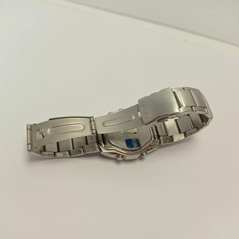 ZEGAREK CASIO EDIFICE EFA-120