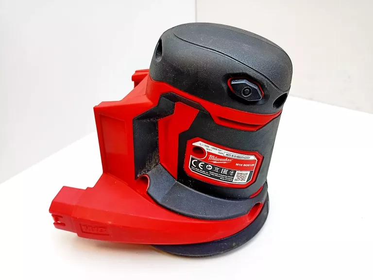 SZLIFIERKA OSCYLACYJNA MILWAUKEE M18 BOS125