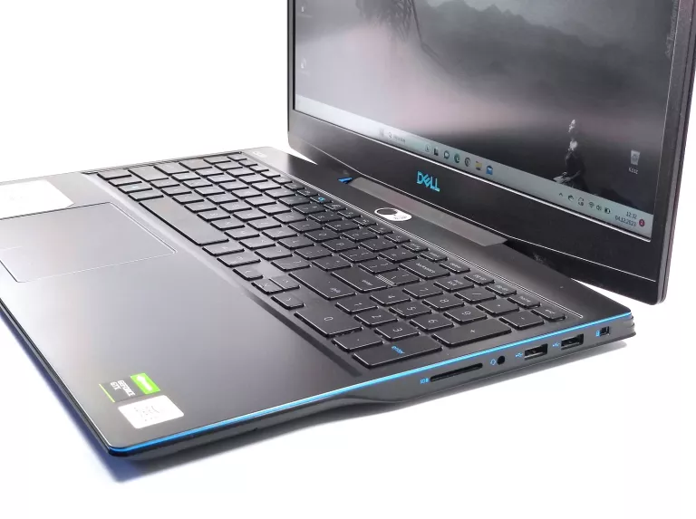 LAPTOP DELL INSPIRON G3 15 3500 15,6 " INTEL CORE I5 8 GB / 512 GB
