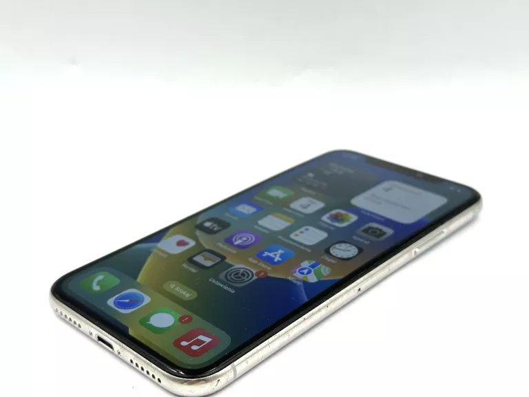 telefon-iphone-x-64-gb-opis-typ-smartfon