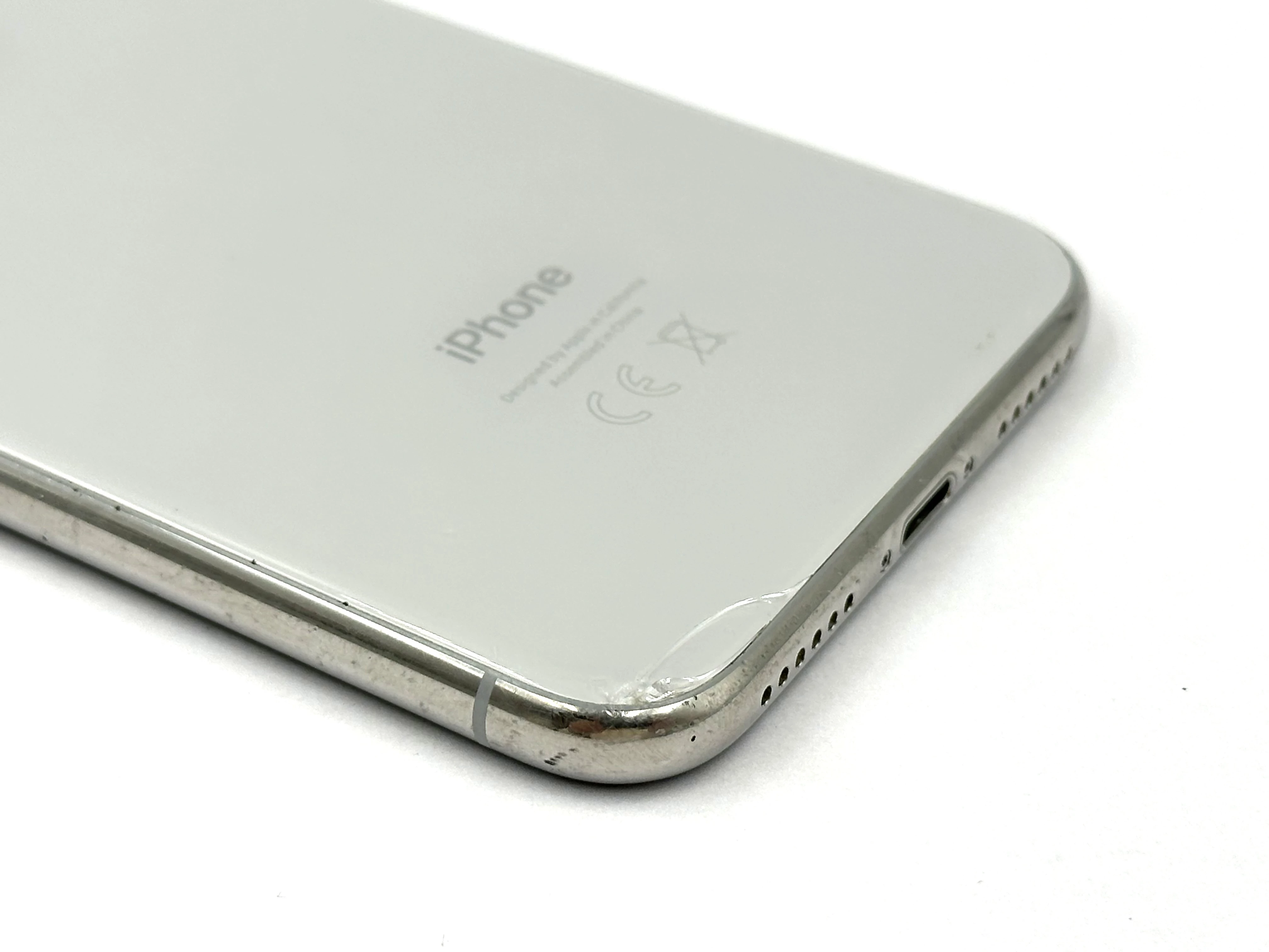 telefon-iphone-x-64-gb-opis-wbudowana-pamiec-64-gb