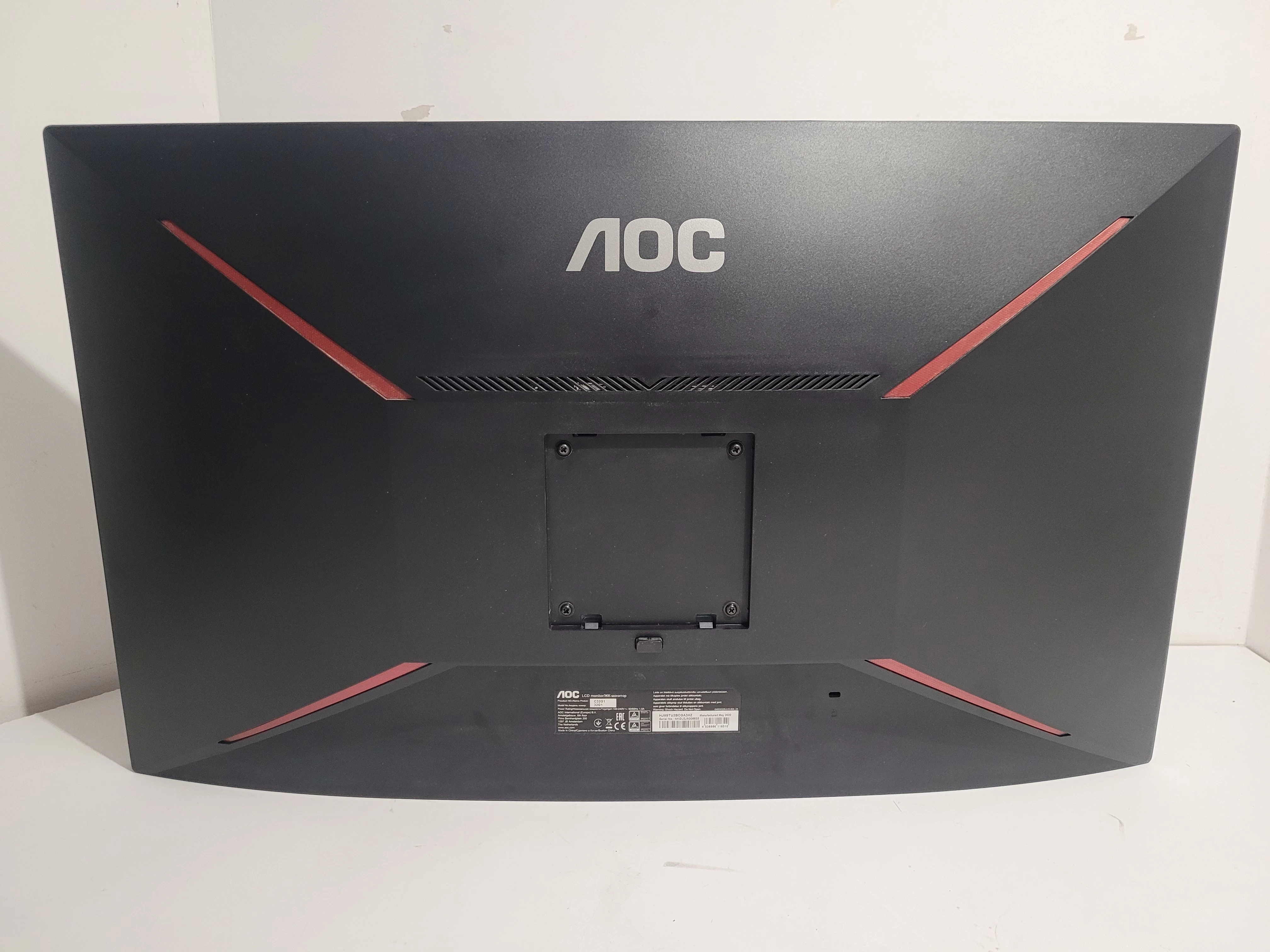 monitor-gamingowy-zakrzywiony-32-aoc-c32g1-zestaw-rodzaj-podswietlania-led