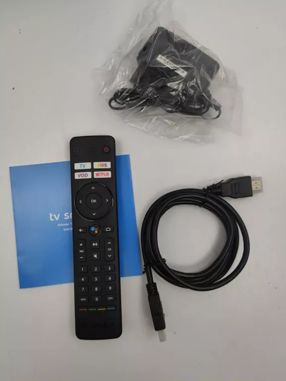 SMART BOX TV SMART 4K BOX DV8988 KOM IGŁA PUDEŁKO