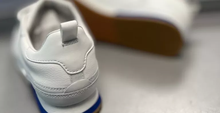 BUTY SKÓRZANE UNISEX HUMMEL ELDORADO TRAINER R.42