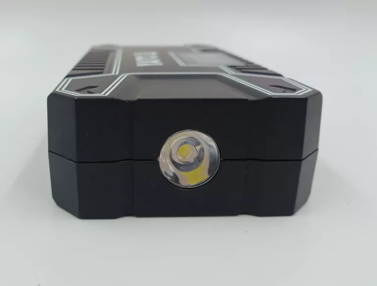 URZĄDZENIE ROZRUCHOWE/POWERBANK YATO YT-83082