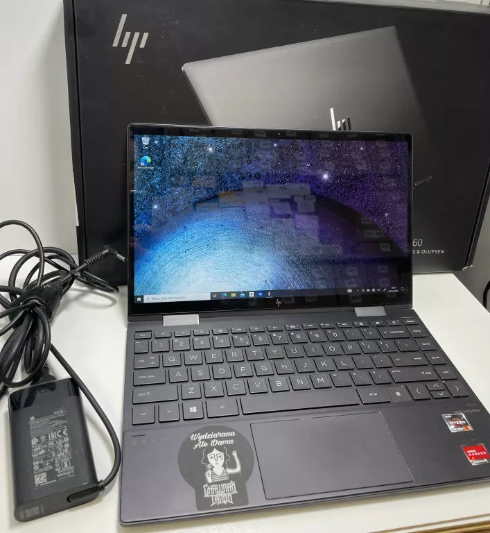 LAPTOP HP ENVY X360 13 * RYZEN 5 8 GB 512 GB SSD
