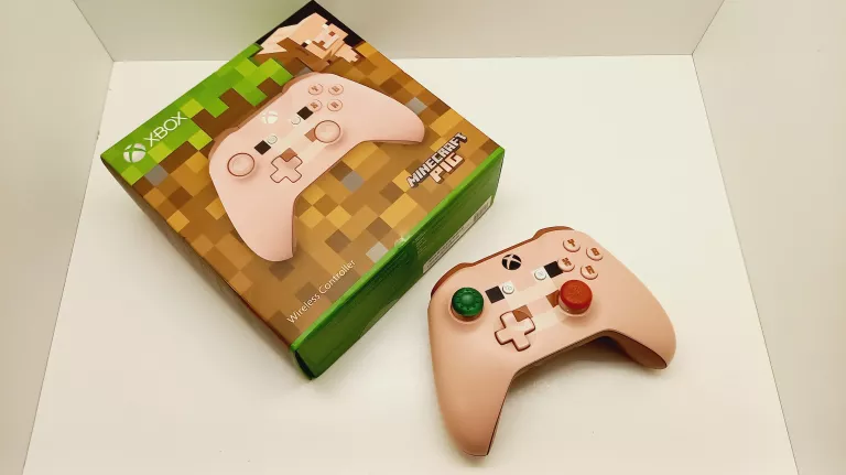 PAD XBOX ONE MINECRAFT ŚWINKA ZOBACZ