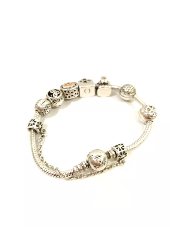 BRANSOLETKA PANDORA + 8 CHARMS