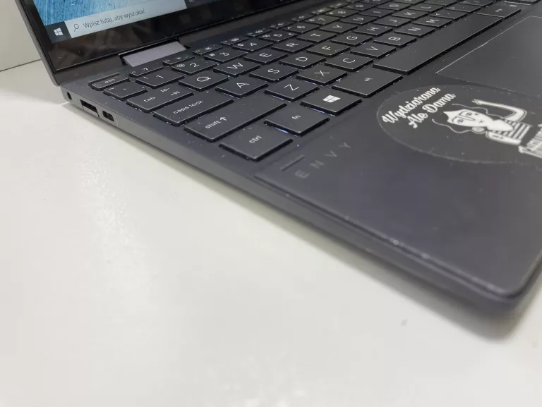 LAPTOP HP ENVY X360 13 * RYZEN 5 8 GB 512 GB SSD