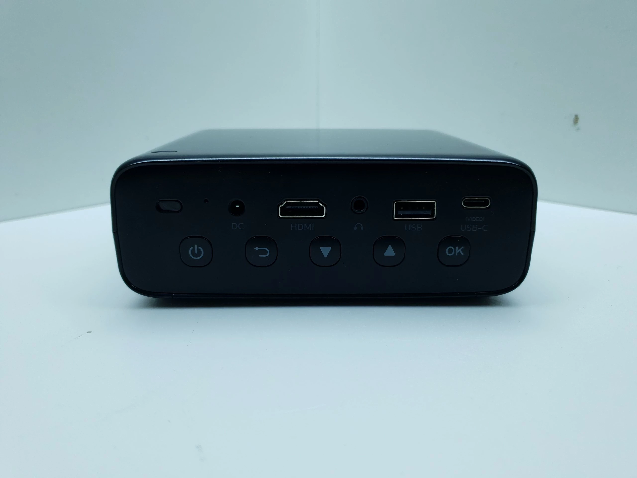 projektor-bezprzewodowy-philips-picopix-micro-2-komplet-jasnosc-lampy-ansi-150