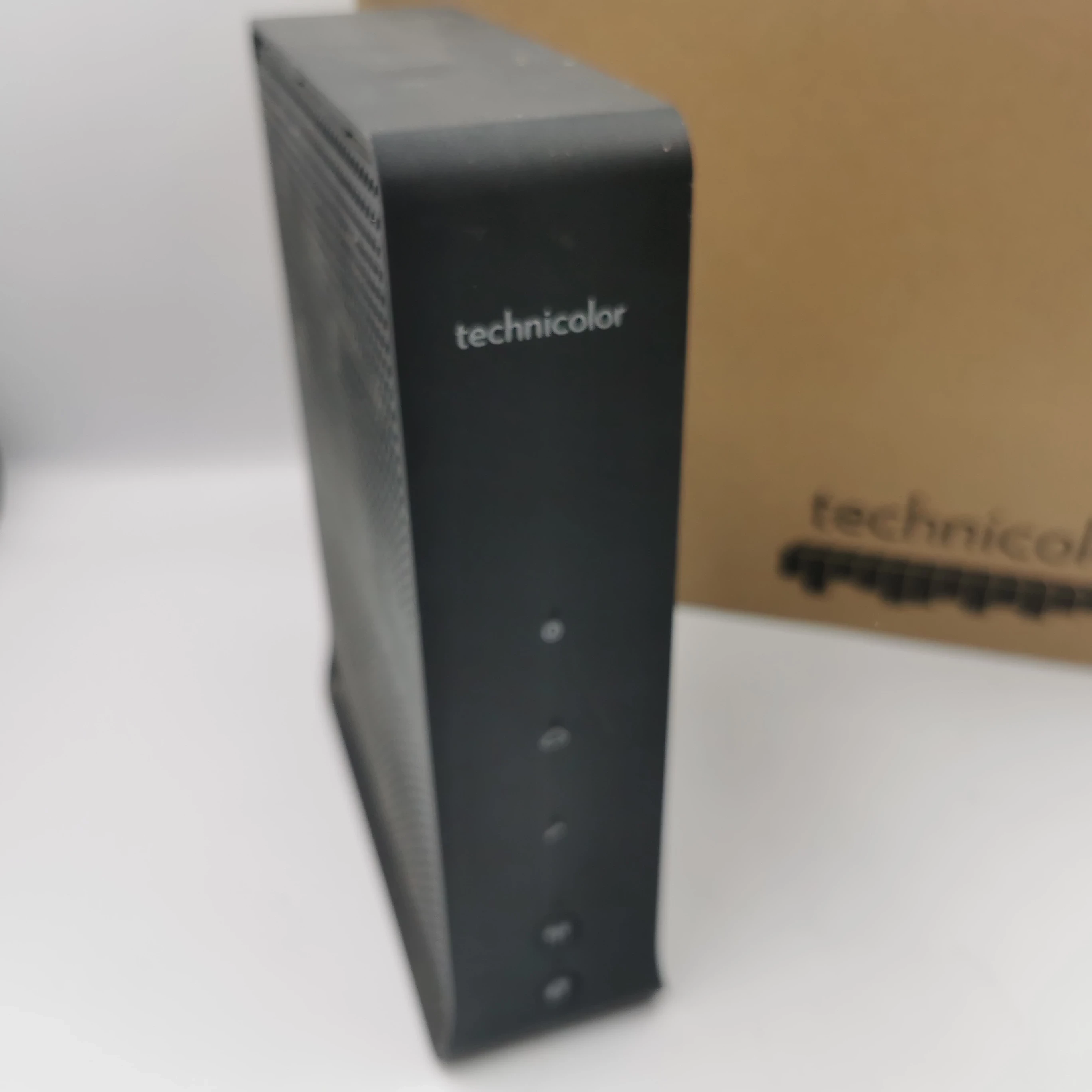 router-technicolor-cga4236tch1-stan-uzywany