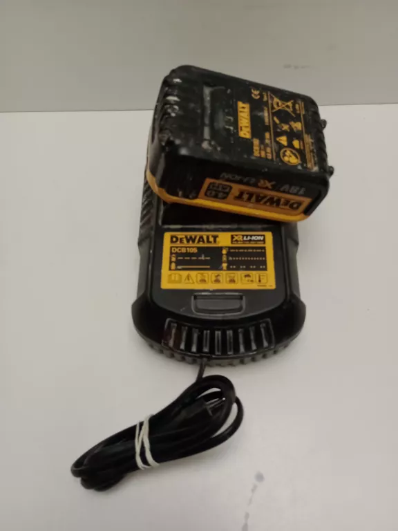 ŁADOWARKA DEWALT DCB105 + BATERIA DEWALT DCB182 4AH