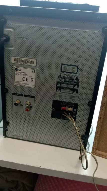 MINI WIEŻA LG CM4330 Z GŁOŚNIKAMI
