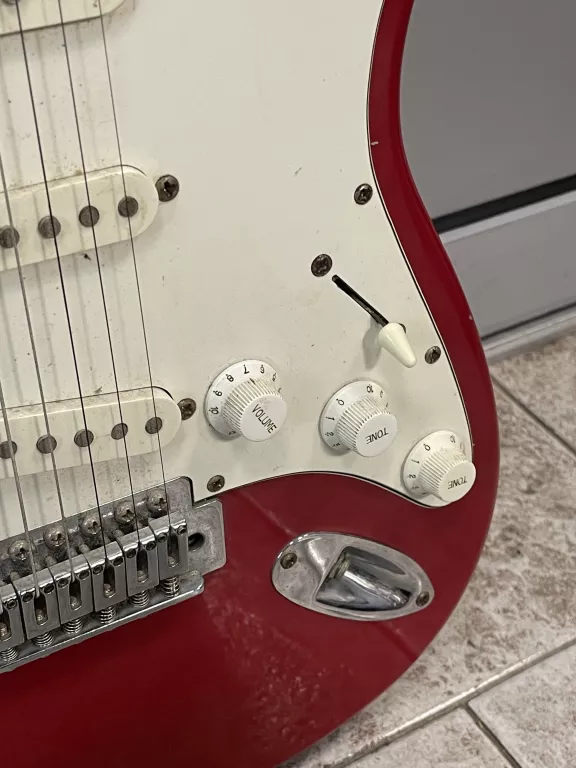 GITARA ELEKTRYCZNA SHINE