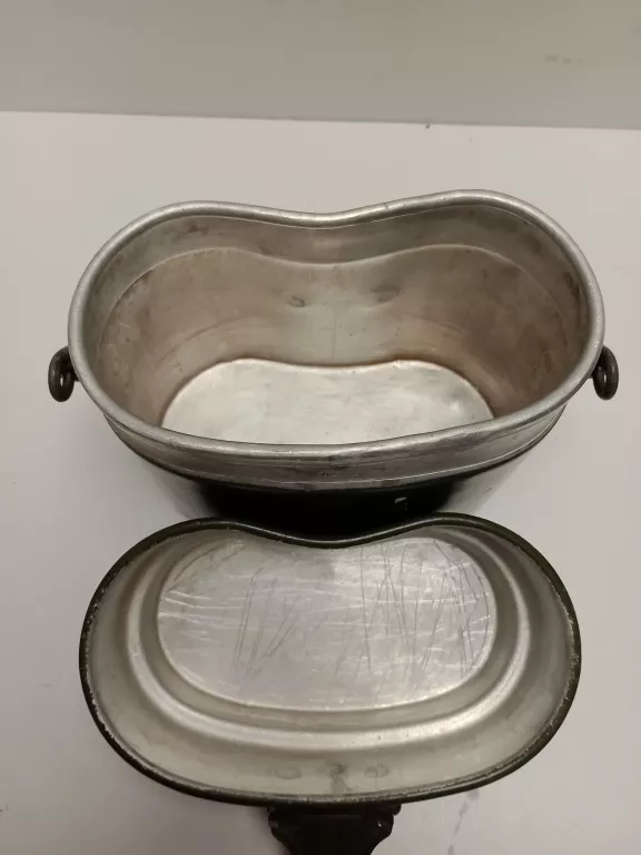 ZABYTKOWA MENAŻKA WOJSKOWA ALUMINOWA ZIELONA 1955R.