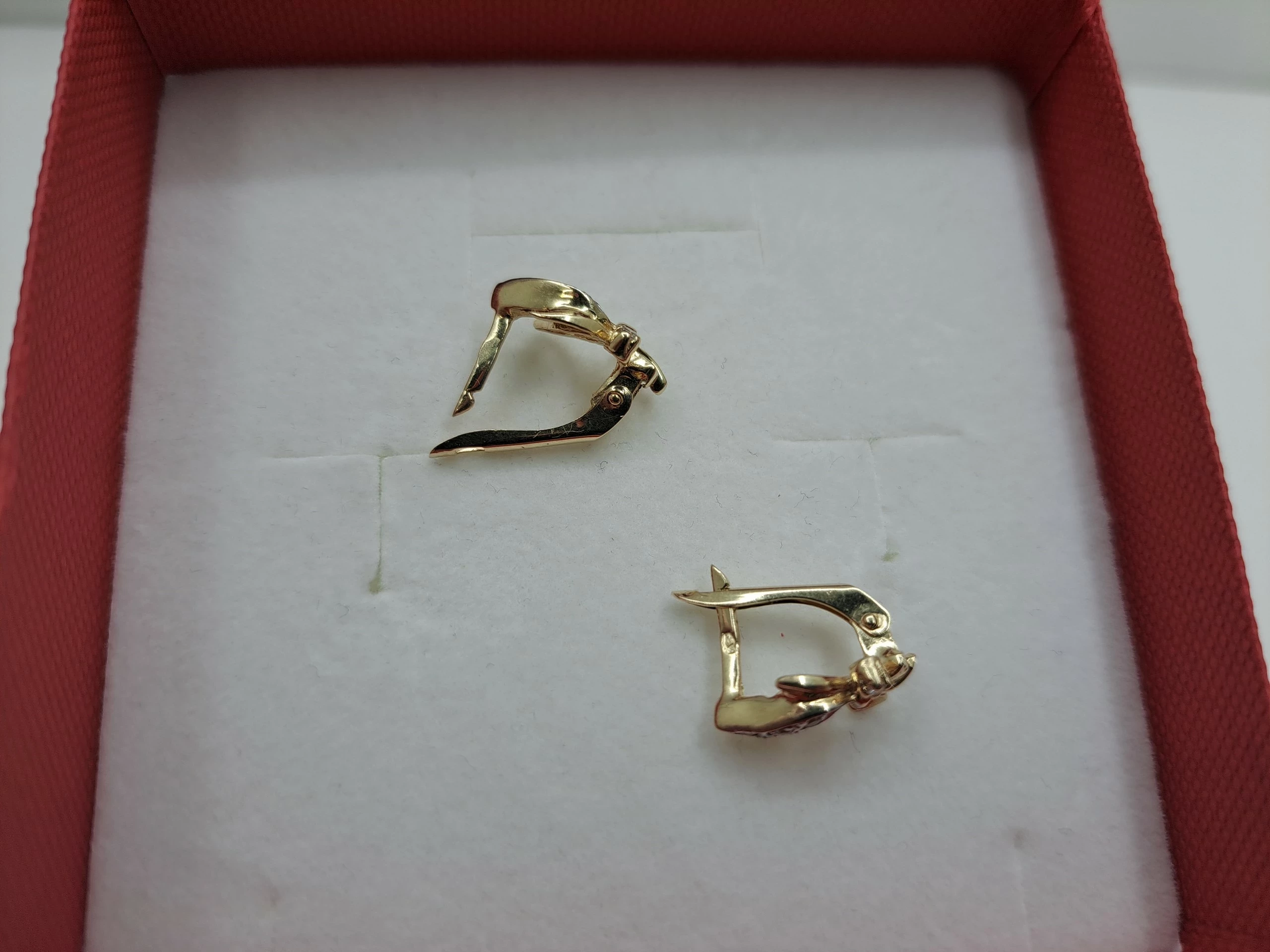 uzywane-zlote-kolczyki-p585-281g-material-zloto