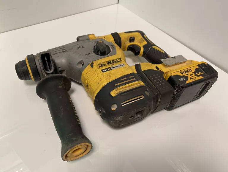 MŁOTOWIERTARKA DEWALT DCH283P2 WALIZKA