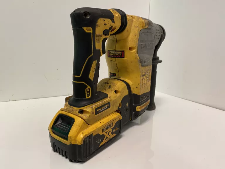 MŁOTOWIERTARKA DEWALT DCH283P2 WALIZKA