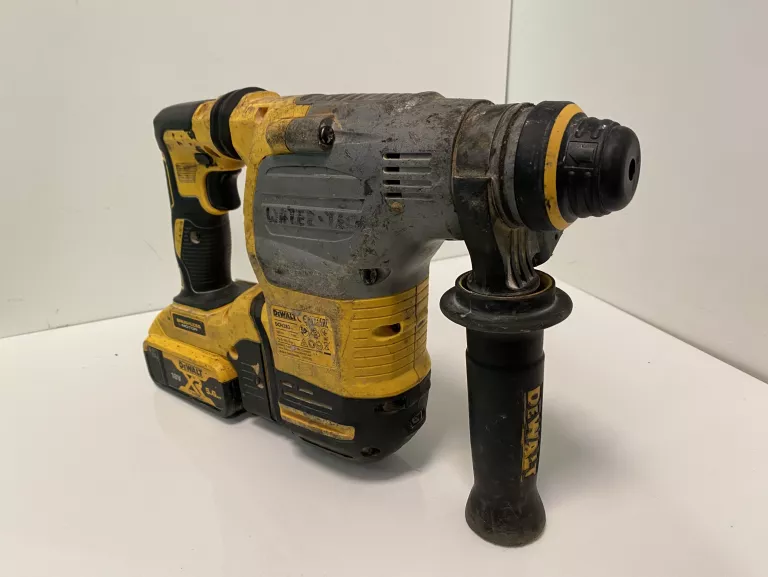 MŁOTOWIERTARKA DEWALT DCH283P2 WALIZKA