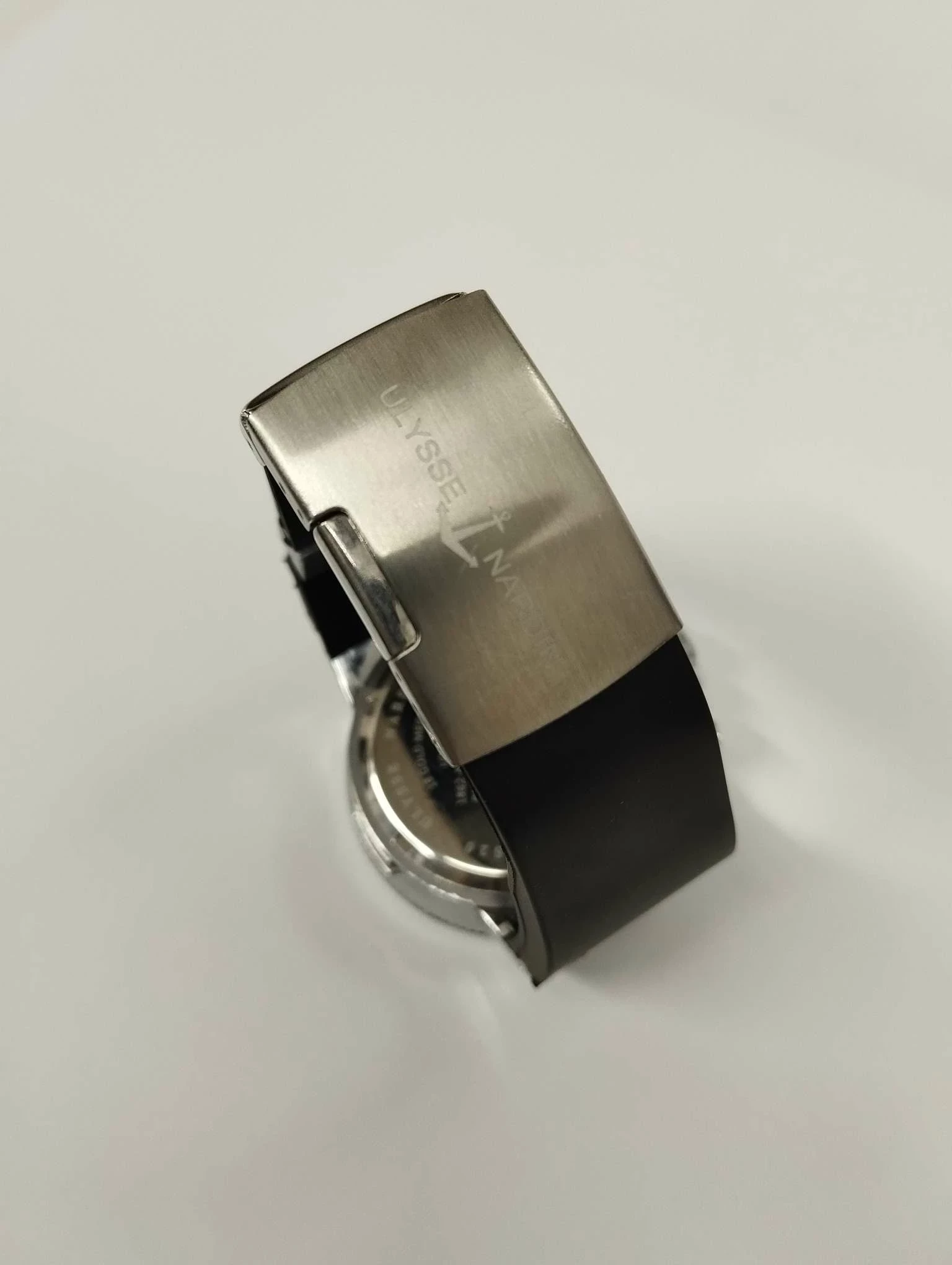 zegarek-ulysse-nardin-maxi-marine-funkcje-wodoszczelny