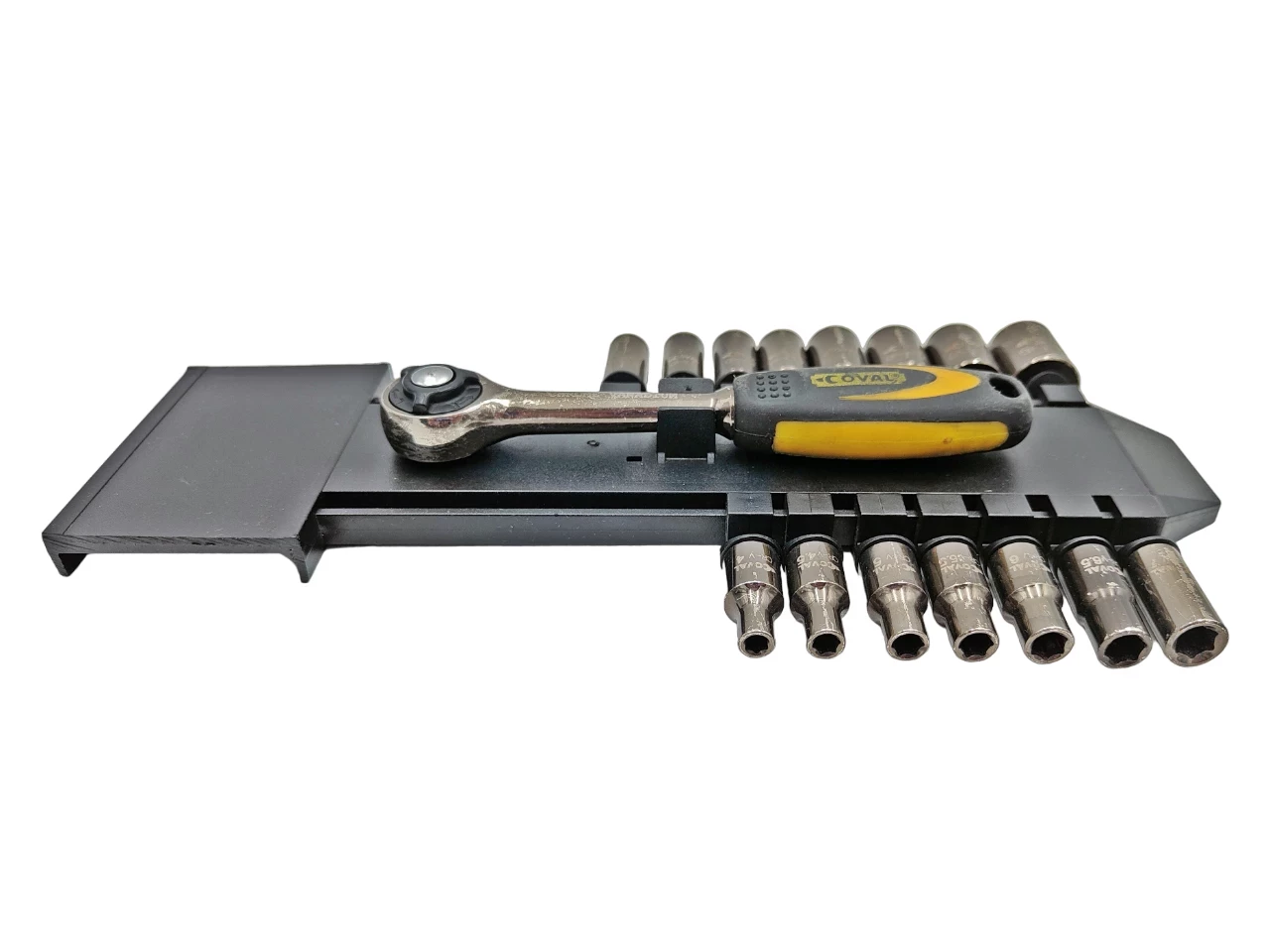 zestaw-kluczy-nasadowych-z-grzechotka-coval-14-16-elementow-roz-4-14-stan-uzywany